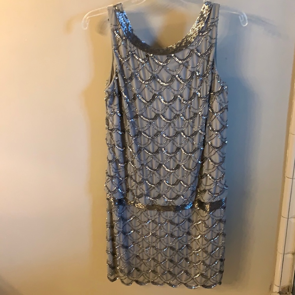 Classic sequin dress in good shape. Classic fit!